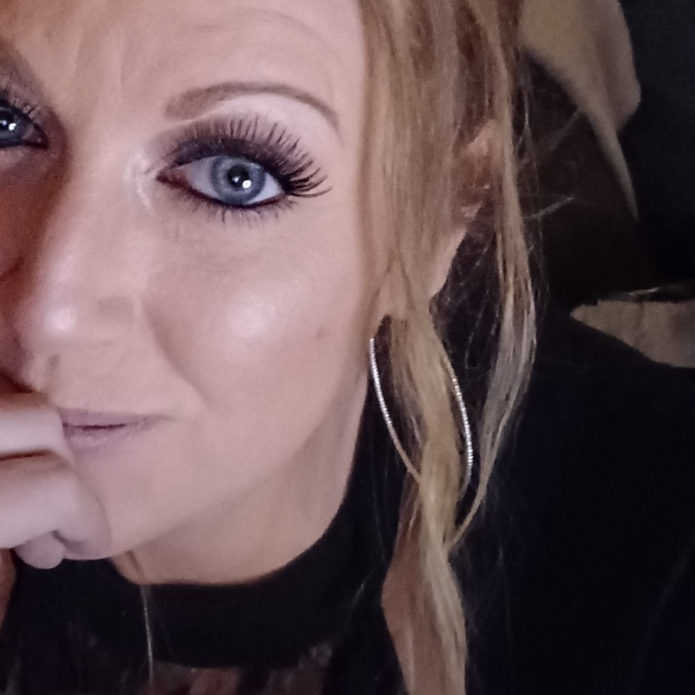 Meet your Posher, Kelly